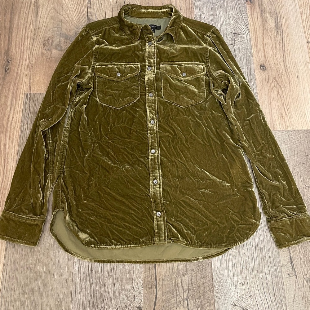 Worn once- JCrew Style J9292 Classic Button Velvet Shirt Olive Green - Size 2